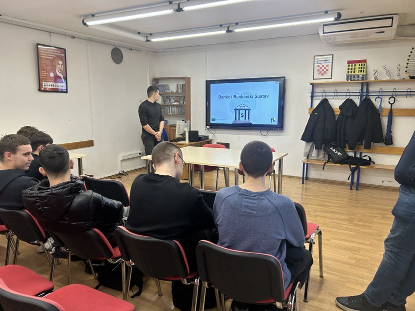 Predavanja udruge Fintelligent s Ekonomskog fakulteta u Zagrebu u Tehničkoj školi Zagreb